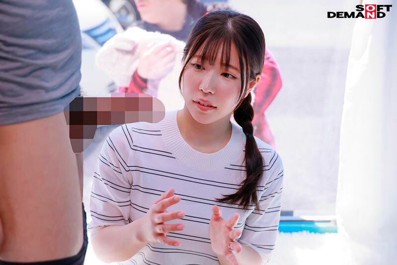 【素人】【たった1枚のミラーを挟んで味わう究極の背徳感】優しい子持ちのママにこっそりデカチンを見せつけて 素股で擦りつけて育児でレス気味の欲求不満オ○ンコに旦那の目の前でヌルっと生挿入 産後の柔らかい膣穴が気持ち良すぎて中出し不倫SEX│マジックミラー号│1sdmm00204