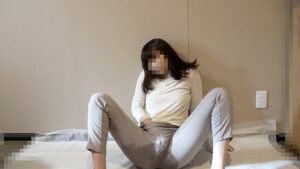 【素人】素人投稿 ドキュメント便失禁と紙オムツ│アブノーマルカンパニーズ│h_019acz00203