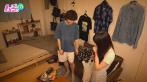 【素人】ニンゲン観察 無害だと思ってた男友達がしばらく会わぬうちにヤリチン化！？家に泊めてもらう代償にオマ〇コ求められ友人関係から急展開のズッポリ生ハメSEX│ムラっch│h_1534grmo00206