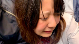 【素人】痴●電車＃052 むっちり肉感制服女子│4号車│h_1580och30001