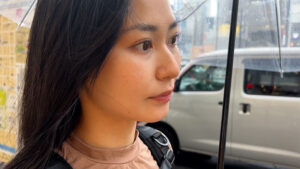 【素人】街角で声をかけてくすぐりさせてもらう 百貨店美容部員 みなちゃん│くすぐり大王│h_1651esk00024