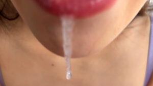 【素人】街角で声をかけて口内観察させてもらう ファーストフード店パート みおりさん│口内クイーン│h_1651nko0600003