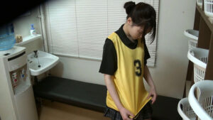 【素人】狙われたサークル合宿！色白細身のラクロス女に責め掛かる卑劣な男！│即ヌキ│h_1724a075b00003