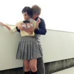 【素人】笑顔いっぱいのショートカットの女の子、外でも中でもどこでもエッチ│ティッシュシコレール│h_1825tssr01401