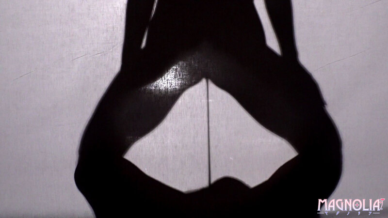 【素人】『ラブラブ大学生カップル限定！ドキドキ寝取られシルエットクイズ♪』彼氏のために一生懸命な巨乳JDが挑戦☆デカチン男にリードされて生セックス！？激ムズクイズに頭を悩ませる彼氏にバレないように生ハメ中出し！【街角素人モニタリング♯みなみ♯21歳♯大学生】│----│1mgnl00089