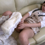 【素人】兄の家に泊まることになったあむちゃん、大好きなお兄ちゃんにオモラシ癖がバレないように兄嫁さんに相談してみたところ…│アブノーマルカンパニーズ│h_019acz00135