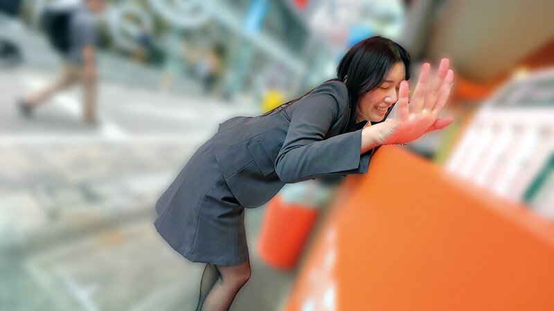 【素人】素人美少女とリモコンバイブお散歩9ー黒パンストOL編ー「もう我慢できません…//」人ごみの中、黒パンスト美脚ガクブル震わせイキまくってしまうOLたち！人生初の羞恥プレイでまさかのエロスイッチオン！車移動中も大胆カーオナニー！最後はホテルで心行くまで生セックス！│赤面女子│h_1324skmj00497