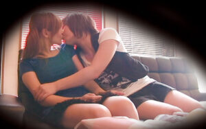 【素人】本物素人のお嬢さんと2人っきりで個室AV鑑賞 2枚組│SIX-H│h_1664sihb00024