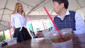 【素人】ロスでナンパした美女ウエイトレスが￥に釣られて日本のおじさんに中出しされちゃった サハラ（21歳）│ハイカラ/妄想族│hikr00204