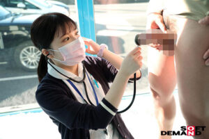 【素人】マジックミラー号 看護師限定 「絶倫ち○ぽ診察してくれませんか？」勃起が収まらなくて困っている男性をあの手この手で優しく導く白衣の天使たち3名収録4│マジックミラー号│1sdmm00172