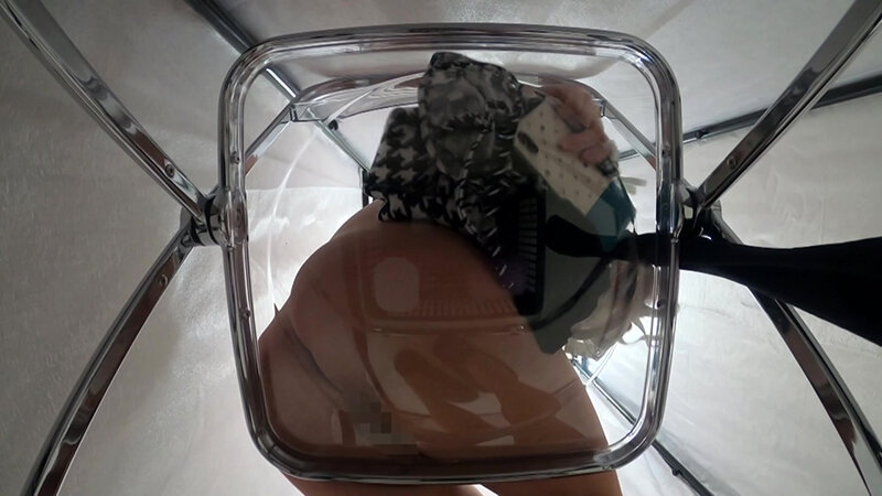 【素人】パツパツのタイトスカート、赤文字系おねえさんのお着替え│ティッシュシコレール│h_1825tssr02001