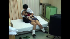 【素人】【AIリマスター版】盗撮 催●治療で女子校生を●す医師│忍│h_210rsino00099ai