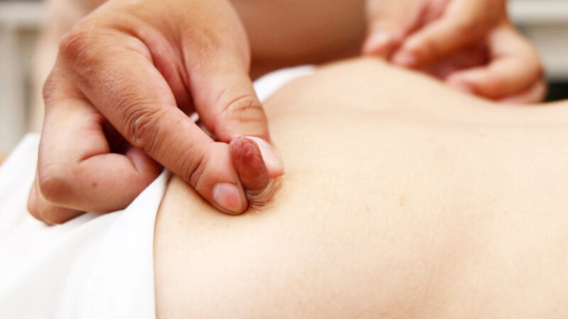 【素人】息子の同級生のガリガリ娘と恥ずかし露出紀行「可愛い顔して乳頭が長くて卑猥だねえ」と執拗なまでの乳首弄りの刑。│素人喫茶│hazu00035