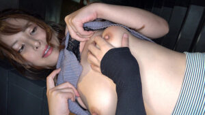 【素人】え！？こんな場所でするんですか…もの凄いバキュームフェラチオ たっぷり舌上発射編│----│usag00070