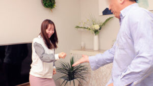 【素人】祝!2024年!初詣帰りのほろ酔い美女限定 お年玉争奪羞恥野球拳対決│赤面女子│h_1324skmj00466