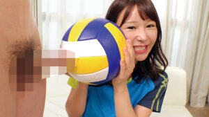 【素人】週3でママさんバレーに通う欲求不満を隠せない素人ご無沙汰妻が挑戦!?むちむちのデカ尻素股!旦那より若く反り返ったデカチンに赤面発情!そのままヌルっとバックで奥まで挿入&生中出しSEX!│赤面女子│h_1324skmj00729