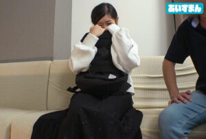 【素人】男性経験少な目、お店のエロ本見て興奮しちゃってパンツ濡らすド淫乱書店勤務女子 パーカー&ロングスカートの地味な恰好だけど脱ぐとめちゃすごいドスケベボディ陰キャむっつり巨乳しおりちゃん25歳│あいすまん│h_1615beaf00166