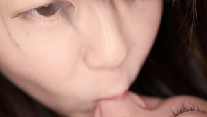 【素人】舌先の動きが細かいテクニシャンな女子がM男に濃厚鼻フェラ│鼻フェラレディー│h_1651hnf0100004