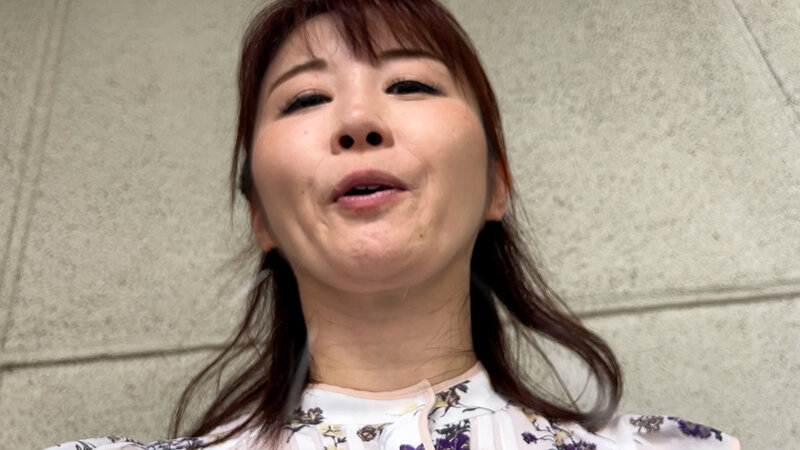 【素人】街角で声をかけて口内観察させてもらう スーパーのパート店員 まきさん│口内クイーン│h_1651nko00027