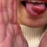 【素人】街角で声をかけて口内観察させてもらう 美容部員 はるのちゃん│口内クイーン│h_1651nko0500001
