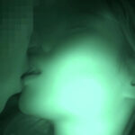 【素人】寝ているところに乱入！！友達の横でえっちしちゃうスケベなスレンダー女子！│ティッシュシコレール│h_1825tssr02606