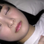 【素人】玉裏も舐めてくれるドールフェイスの色白巨乳の女の子│ティッシュシコレール│h_1825tssr02624