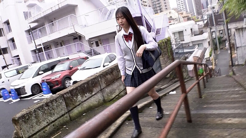 【素人】素人ナンパ 代々木でみつけたウブな女子校生に18cmメガチ〇ポを素股してもらったら、こんなにヤラしい事になりました。 永野鈴│IENFA│1ienfa36303