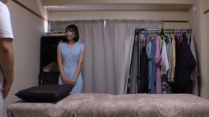 【素人】媚薬オイルマッサージ 痴●盗撮＆中出し素人娘VOL.71 超強力媚薬を配合したマッサージオイルを施術中に知らずに塗りこまれたオンナは、身体の火照りに驚き、チ〇ポを欲しがる自分に戸惑い、垂れ出したマン汁に恥ずかしがりながらも生ハメ中出しまで欲してしまう！│媚薬マッサージ│h_1342nsm00071