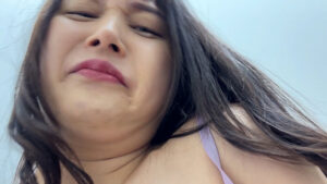 【素人】街角で声をかけてくすぐりさせてもらう ファミレスウェイター ありすちゃん│くすぐり大王│h_1651esk0400001