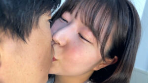 【素人】まいなちゃんがM男に濃厚キス│Rich kiss│h_1651kist0300001