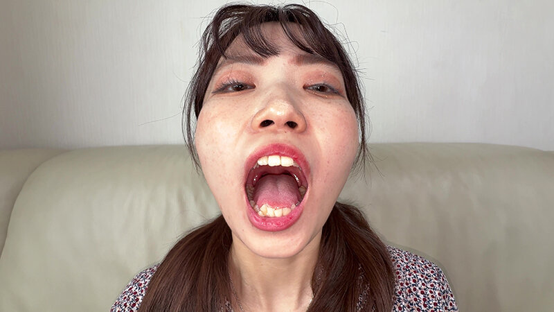 【素人】【個人撮影】水月みお 初喉チンコ触り＆舌や八重歯を観察│やっちまん│h_1651y00370