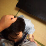 【素人】ママ友の誘いで一度きりの不倫遊びにきた奥様。本来の性癖を男に求める超変態人妻。「顔も叩いて」と過激告白。下の毛は剛毛、エロの宝石箱映像！│即ヌキ│h_1724a133b00002