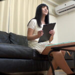 【素人】普通の奥様にAV鑑賞しながら大人のおもちゃのモニターを高額報酬で頼んでみたら…欲求不満！？本気オナニーに我慢できず肉棒ズブリの中出しSEX！│即ヌキ│h_1724m00939g08