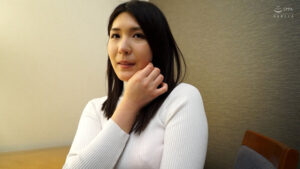 【素人】不倫の末に結婚した黒髪清楚系の奥様。結婚したらSEXが盛り上がらずレス状態で欲求不満！したい気持ちが大爆発の本能全開快楽SEX！│即ヌキ│h_1724m911g00004