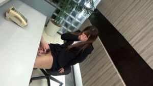 【素人】大手企業インターンJD 嗚咽の受付デスク 男優位の懐妊セックス│即ヌキ│h_1724m994b00001