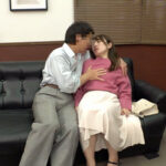 【素人】男性のみで募集をかけたのに面接にきた幸薄奥様！『なんでもできる』って言うもんだから、あまり使用してない綺麗なアソコに肉棒を埋め込んで性処理させてもらいました！あまりに気持ち良すぎて中出し暴発！│即ヌキ│h_1724u002i00004