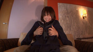 【素人】『どこにも行くところがないから助けてください…。』なんでも言う事を聞く家出娘と生ハメ性交！│即ヌキ│h_1724v092i00002