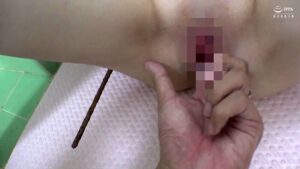 【素人】ちっぱい美少女が男のために連続フェラ！│ティッシュシコレール│h_1825tssr03218