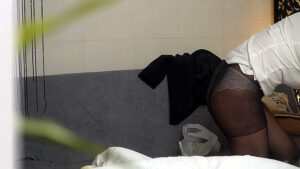 【素人】覗き見 ビジネスホテル侵入 無防備オナニー美人美乳OL ＃2│プリモ│h_283pmft00291