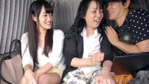 【素人】お堅い雰囲気のママが娘の前で赤裸々に語る夜の営みや不倫告白！娘を放って若い肉棒に溺れる淫乱熟女ママの快楽SEX！│即ヌキ│h_1724m899g00010