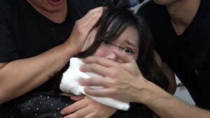 【素人】複数人によるたまり場連れ込み不同意性交（4）人＃01│GooNiES│h_1596dg00543
