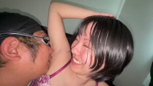【素人】【個人撮影】加護まりのハメ撮り風 Dキス＆口臭嗅ぎ手マン│やっちまん│h_1651y00396