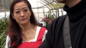 【素人】旦那さんは海外に長期出張中で欲求不満を解消する為にAVセックスを選んだ一見真面目で清楚な熟女が本能丸出しで痴態を晒す！│即ヌキ│h_1724a194f00004