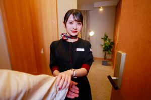 【素人】【VR】【8K】肉食CAさんの唾液た～っぷり濃厚ベロチューと極上の乳首こねくり騎乗位！捕まえた男を狂わすWコンボ責めで一晩中何度も射精させる 幸村泉希│ディープスVR│dsuvr00005